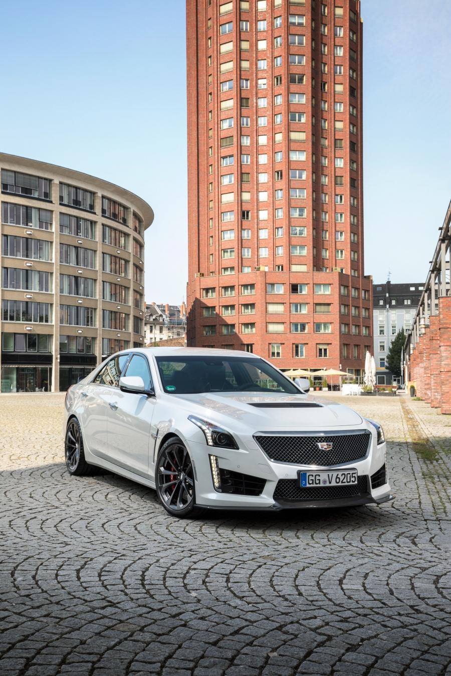  Cadillac CTS-V Carbon Black Edition 2017 года  (WW) (фото 16 из 24)